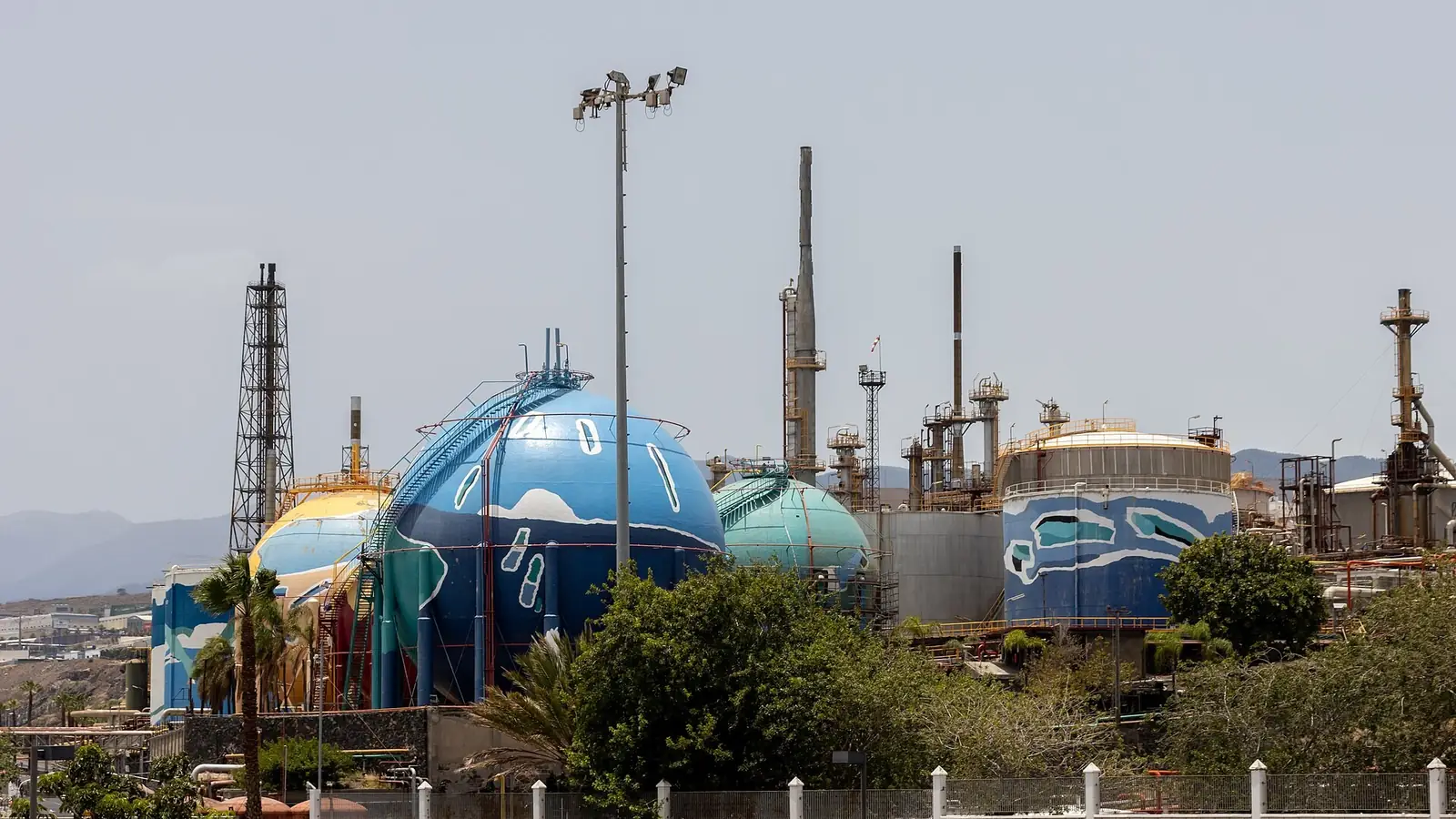 Refinery spherical gas tanks and process towers, a typical hazardous area