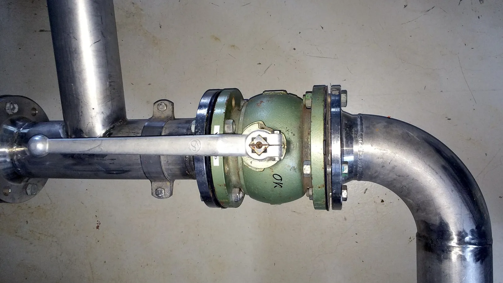 Large industrial ball valve in a pipeline installation