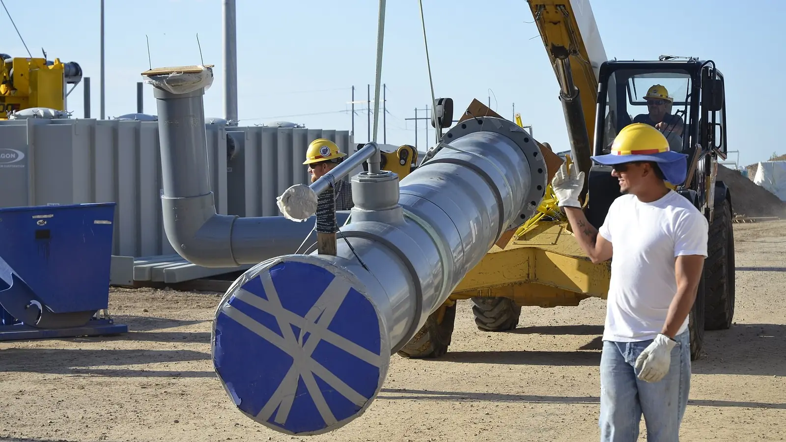 Pipeline system under inspection during plant commissioning